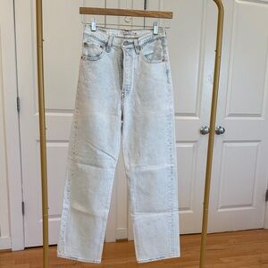 Levi's Women's Ribcage Straight Jeans - Ultra Light Blue